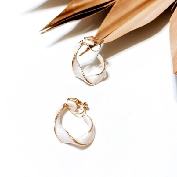 White geo hoop earrings #281 - Picture 1 of 2